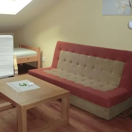 U Zamecke Zahrady Guest house